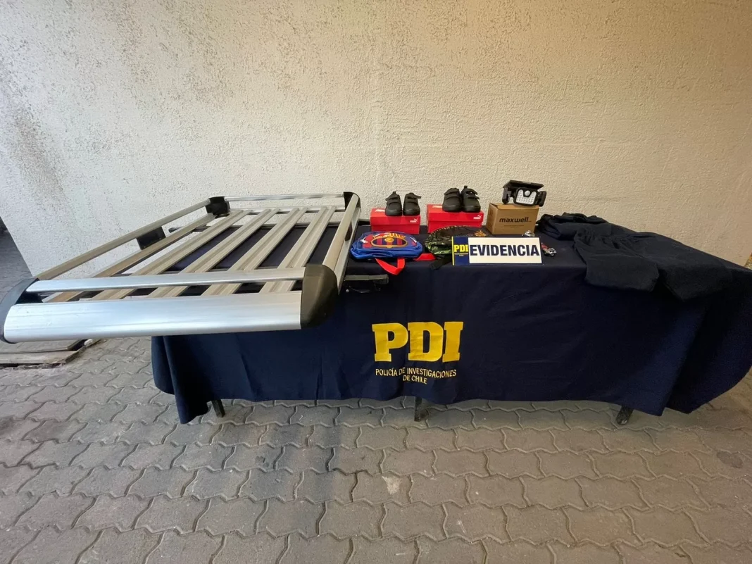 Detenido por receptación y uso fraudulento de tarjetas de crédito tras robo de cartera