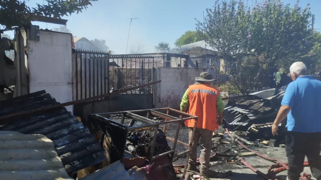 Incendio destruyó cuatro viviendas en Lontué