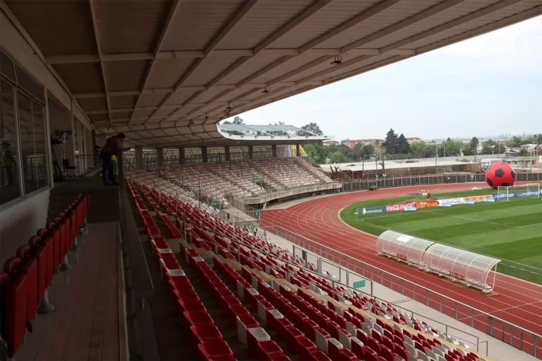 Imagen Archivo: Tribuna Estadio la Granja