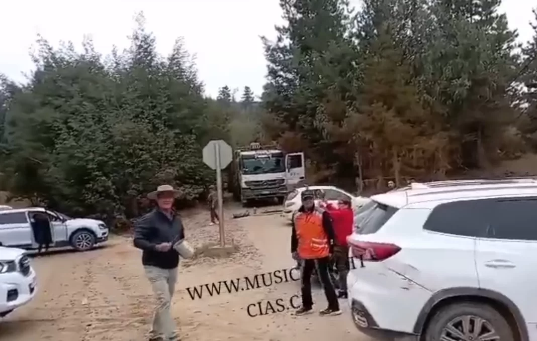 Vecinos De Hualane Se Manifiestan Por Mal Estado De La Ruta J 80 Video